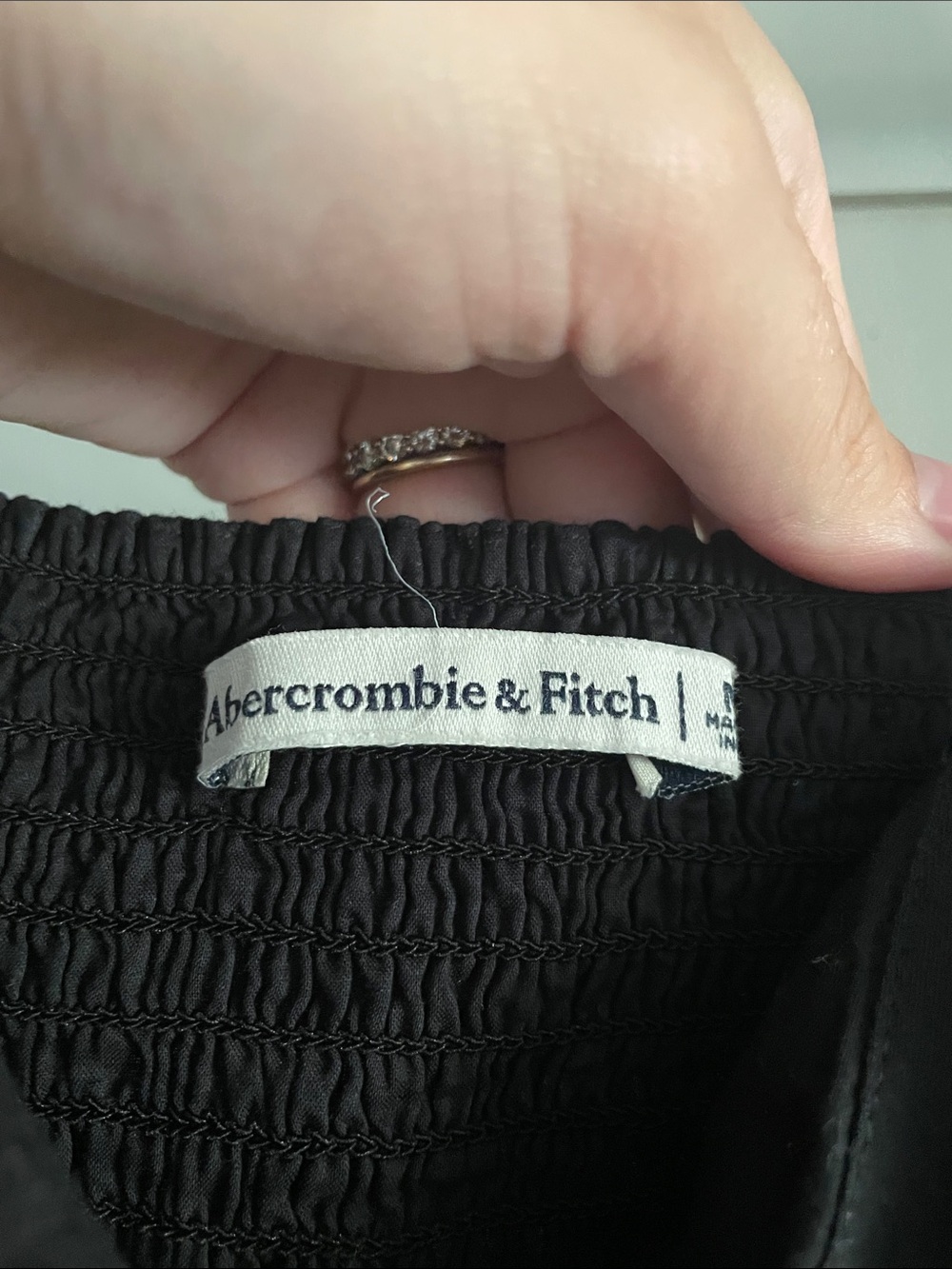 Abercrombie & Fitch Women’s Pintuck Flowy Maxi Dress - Picture 6 of 6